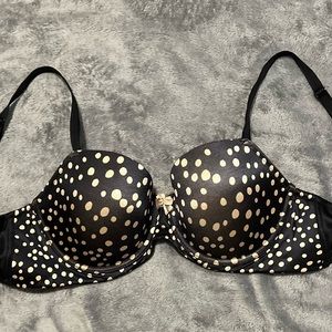 Soma Sensous Side Bra
Size: 36C
Gently used
No rips, stains, tears
